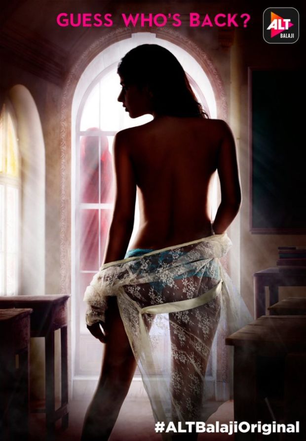 Karishma Sharma Hot Pic In The First Look Of "Ragini MMS 2.2'!