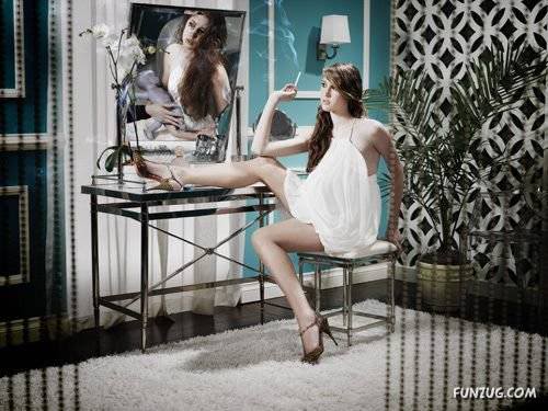 Anti Smoking Campaign From America's Top Model